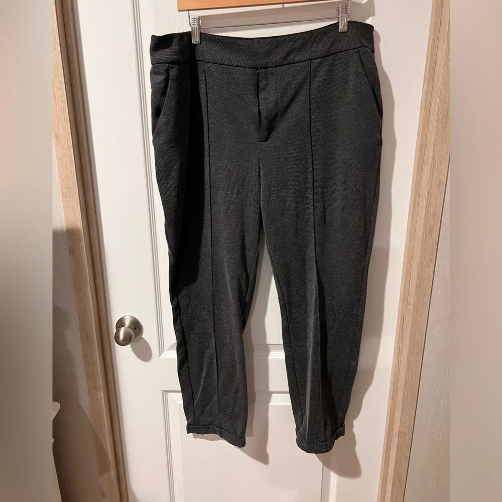 Nine West tapered fit size 18 grey and black pants with cuffed hem leg